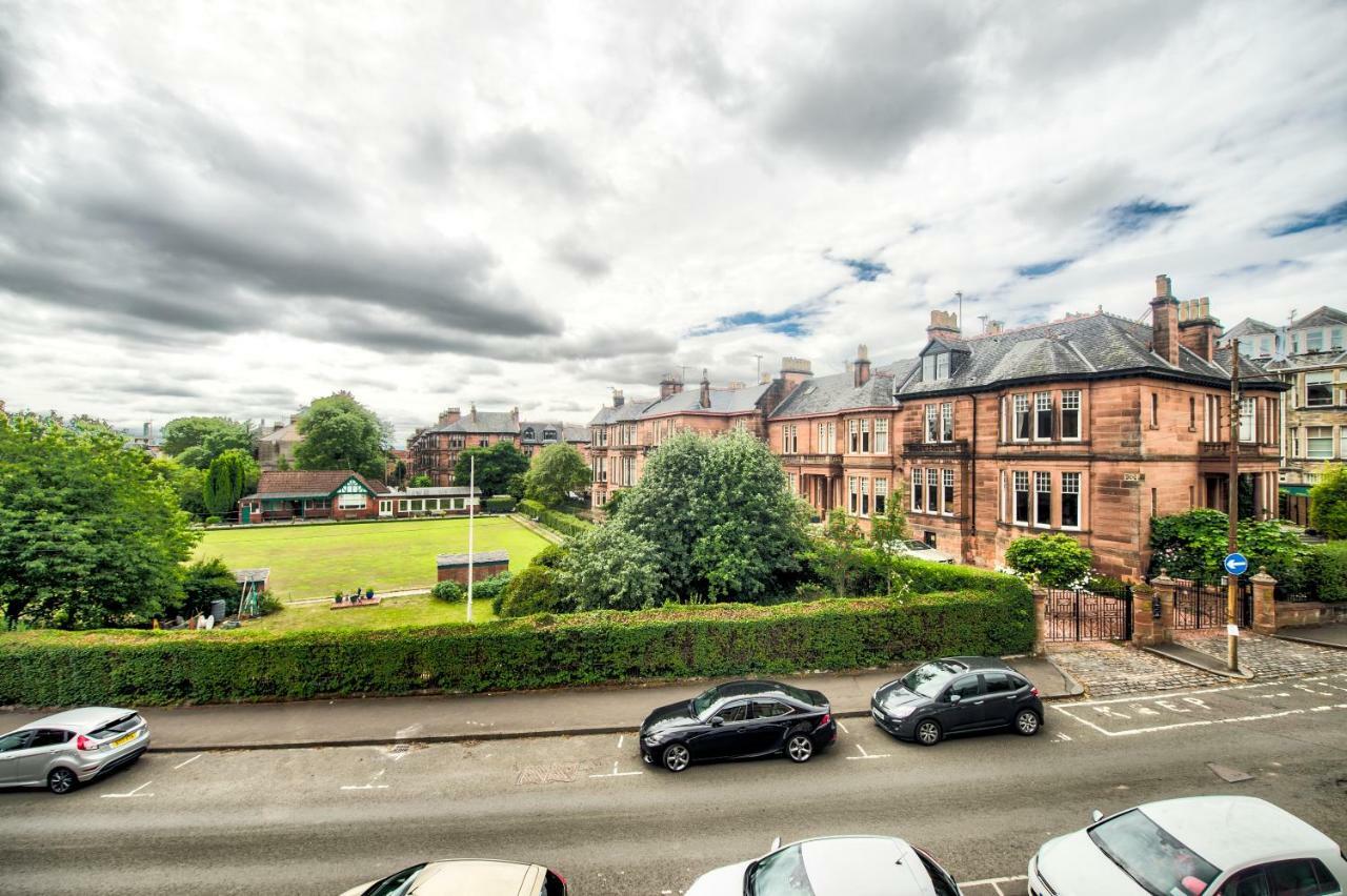 32 Victoria Crescent Road Leilighet Glasgow Eksteriør bilde