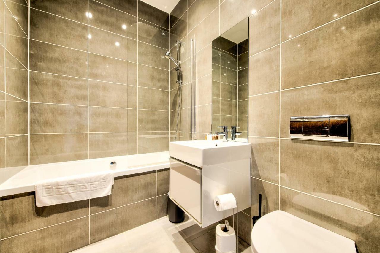 32 Victoria Crescent Road Leilighet Glasgow Eksteriør bilde